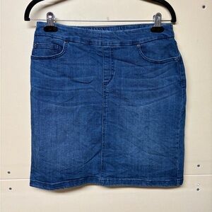 2/$20❤️- SKIRT | Women’s S.C. & Co. Denim skirt size 6